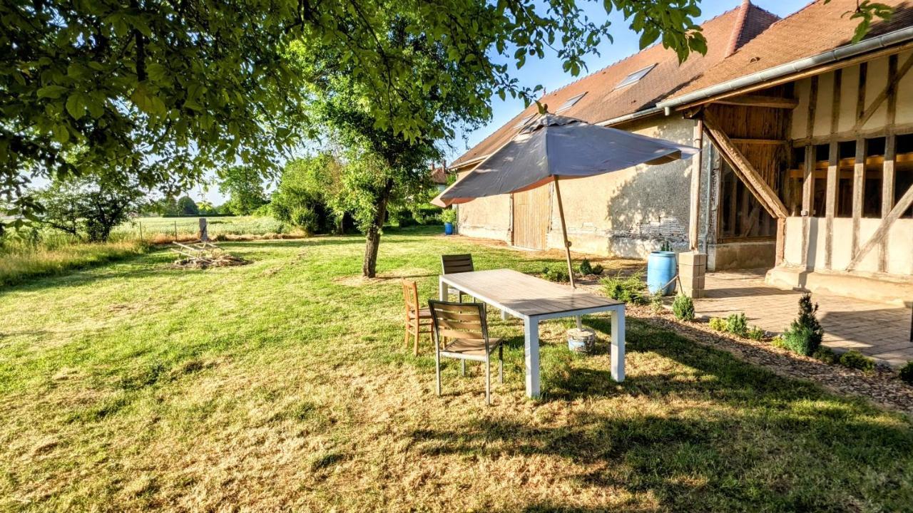 Maison Calme 14 Personnes, Piscine, Jardin Et Parking Buchères Exterior foto