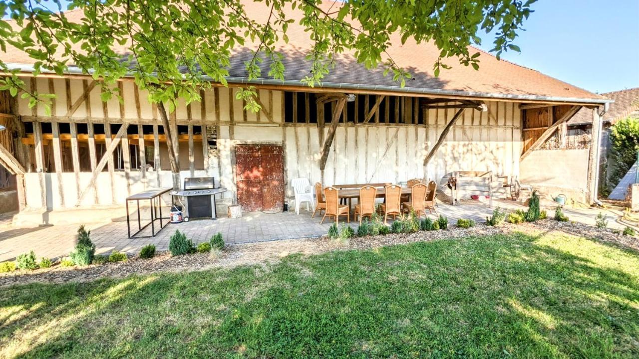 Maison Calme 14 Personnes, Piscine, Jardin Et Parking Buchères Exterior foto